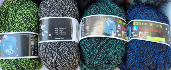 Hatnut Wol, zwart met accentkleur in groen, blauw, petrol en grijs