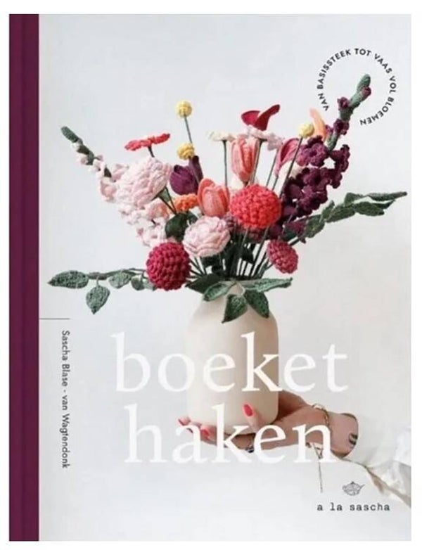 Boek Bloemen Haken deel 2 van Sascha Blase-van Wagtendonk