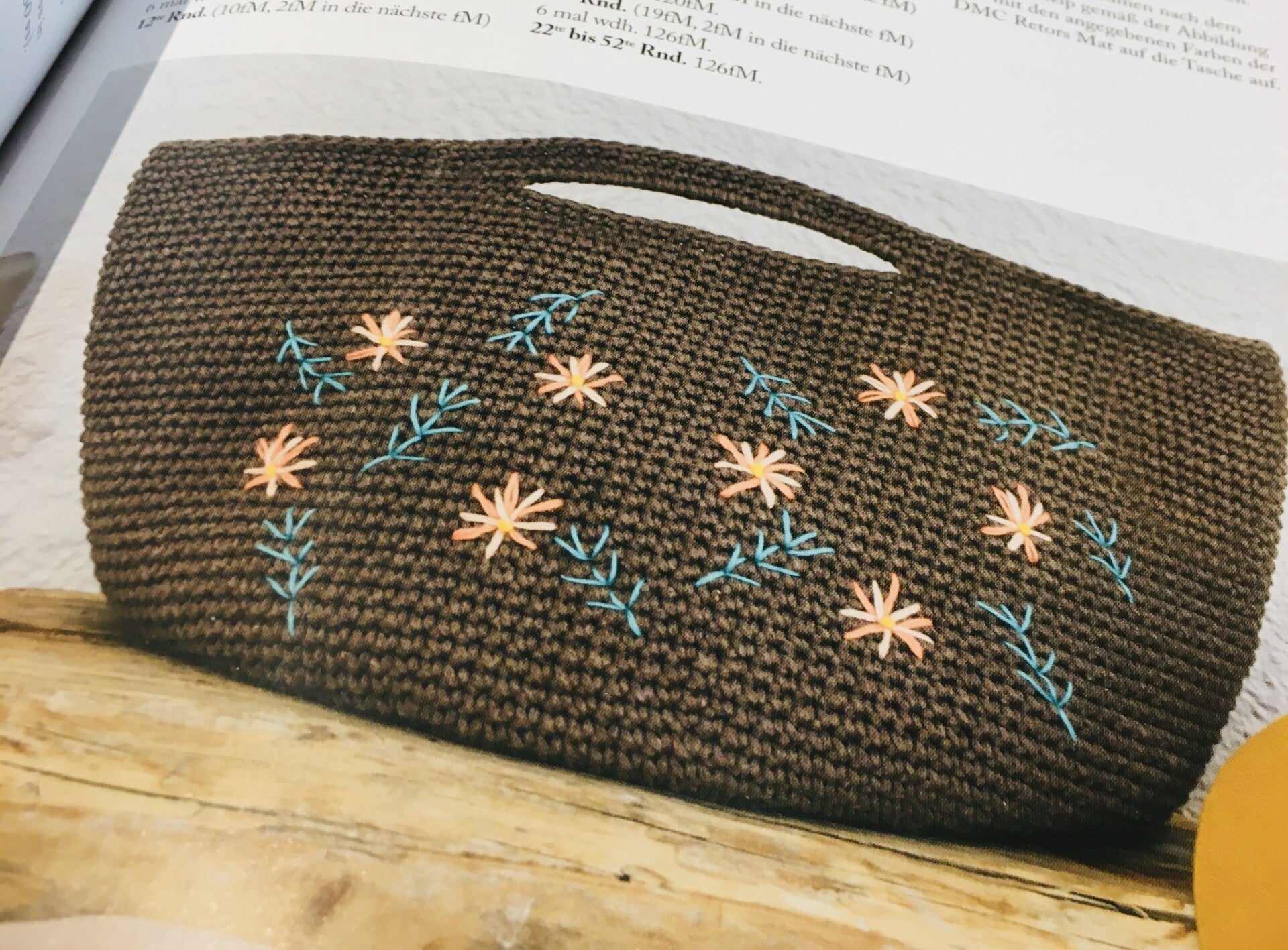 Boek DMC Nova Vita 4 patroonboek 16 tassen en accesoires