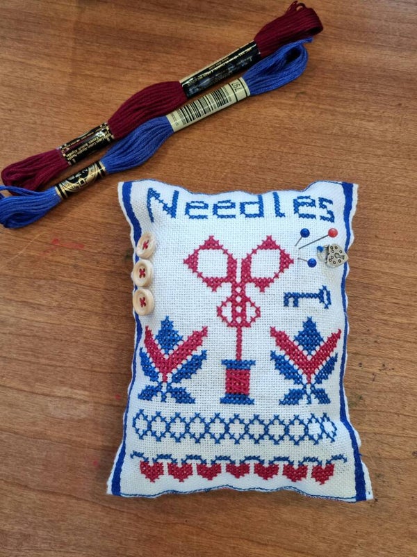 Borduurpatroon 'speldenkussen'