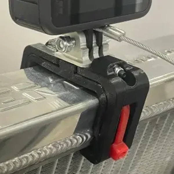 New-Line feste til Go-Pro på IAME X30 radiatorer