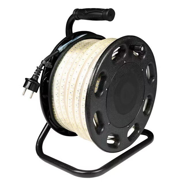 Lysslynge med arbeidslys for anleggsplasser, traseer, korridorer. Ute og inne. 230volt, 25 meter