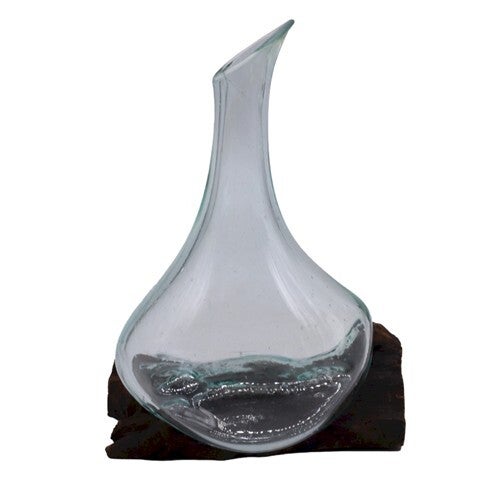 Mini Carafe Elancée en Verre Fondu Sur Bois