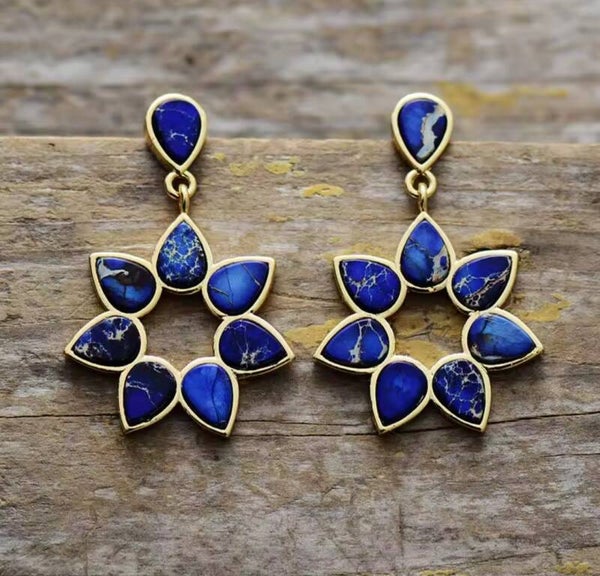 Boucle d'oreille or plaqué fleur lapis lazuli