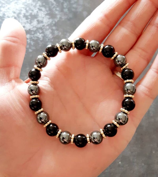Bracelet hematite, tourmaline, séparateur doré