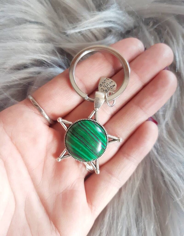 Porte-clé cabochon étoile malachite