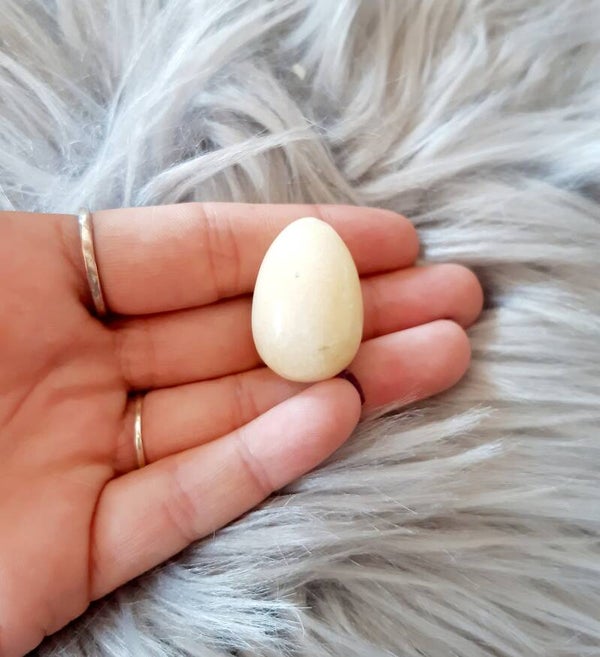 Petit œuf calcite jaune