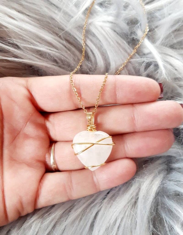 Collier plaqué or coeur cristal de roche