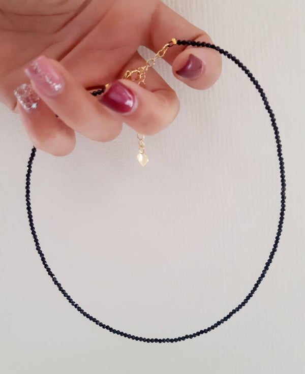 Collier ras de cou plaqué or bleu sable