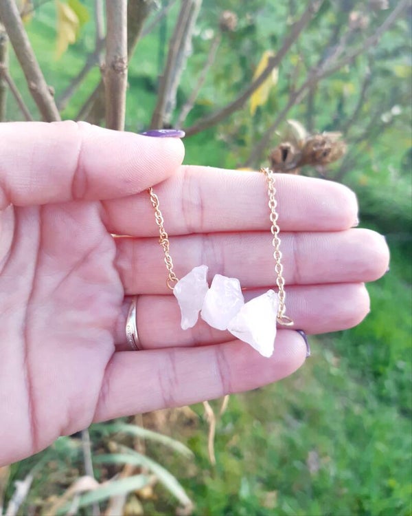 Collier plaqué or 3 quartz rose brute