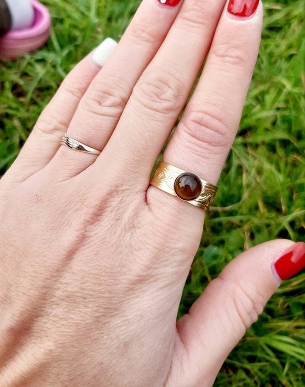 Bague or plaqué réglable œil de tigre gros anneau