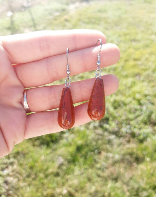 Boucle d'oreille acier inoxydable goutte jaspe rouge