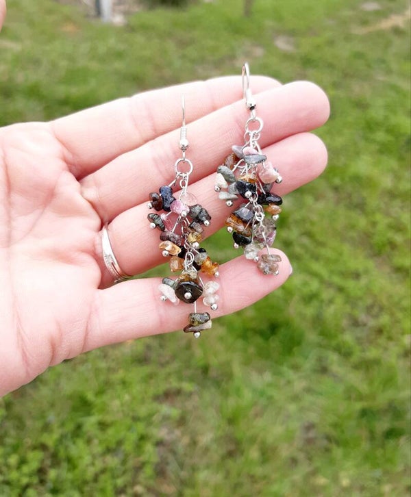 Boucle d'oreille acier inoxydable grappe tourmaline multicolore