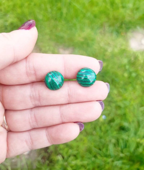 Boucle d'oreille puce malachite