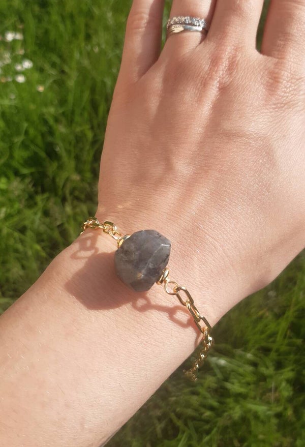 Bracelet plaqué or labradorite blanche brute