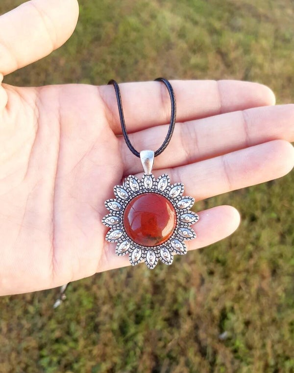 Collier cabochon acier inoxydable jaspe rouge soleil