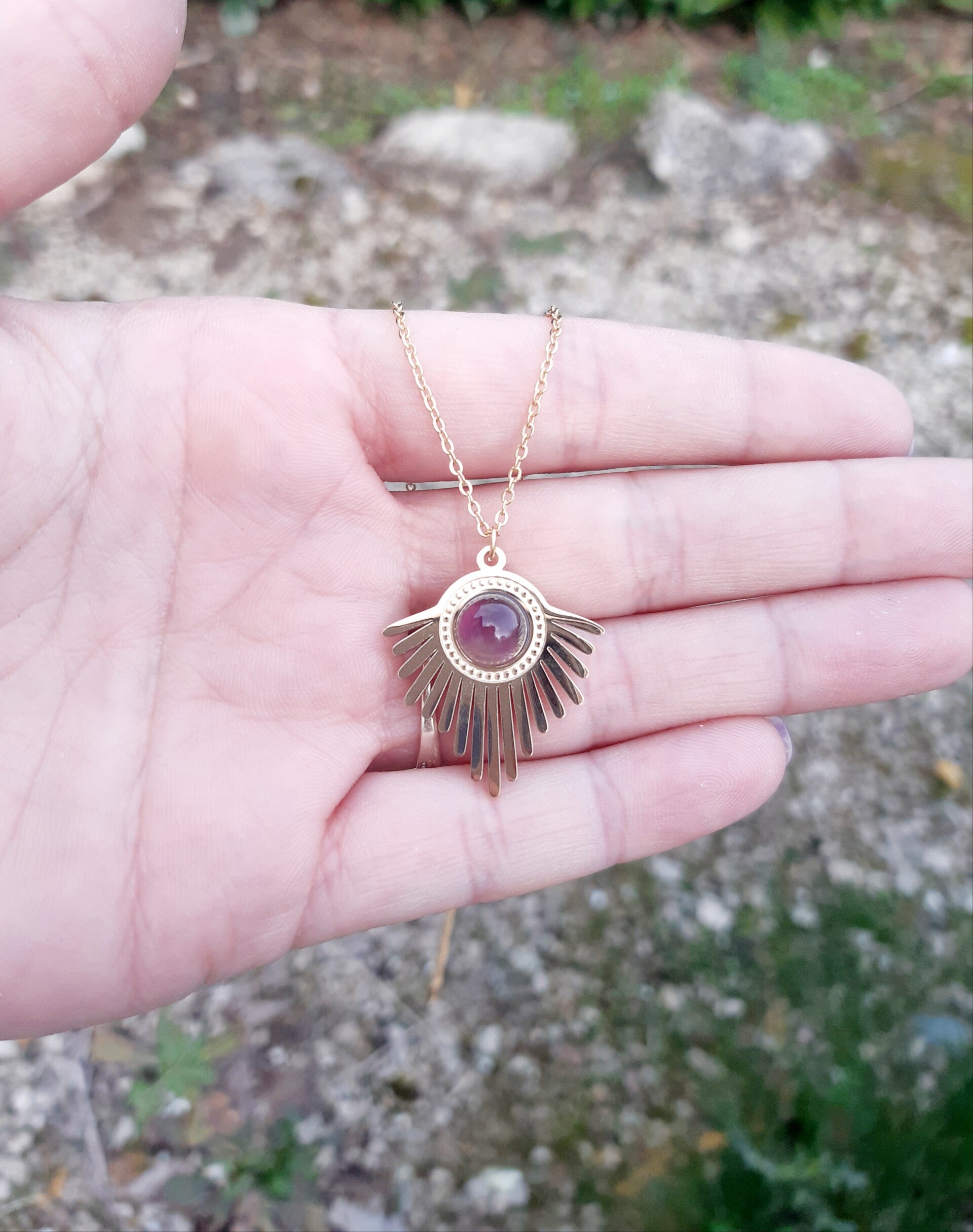 Collier plaqué or triangle améthyste