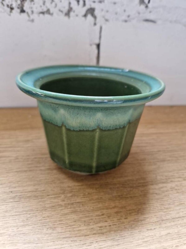 szkliwiona ceramiczna doniczka