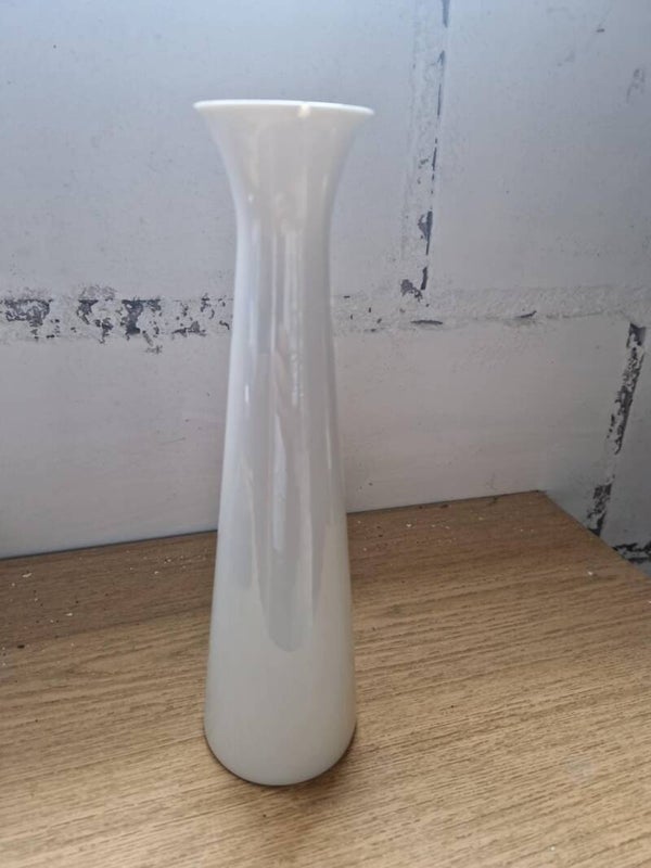Wazon porcelanowy