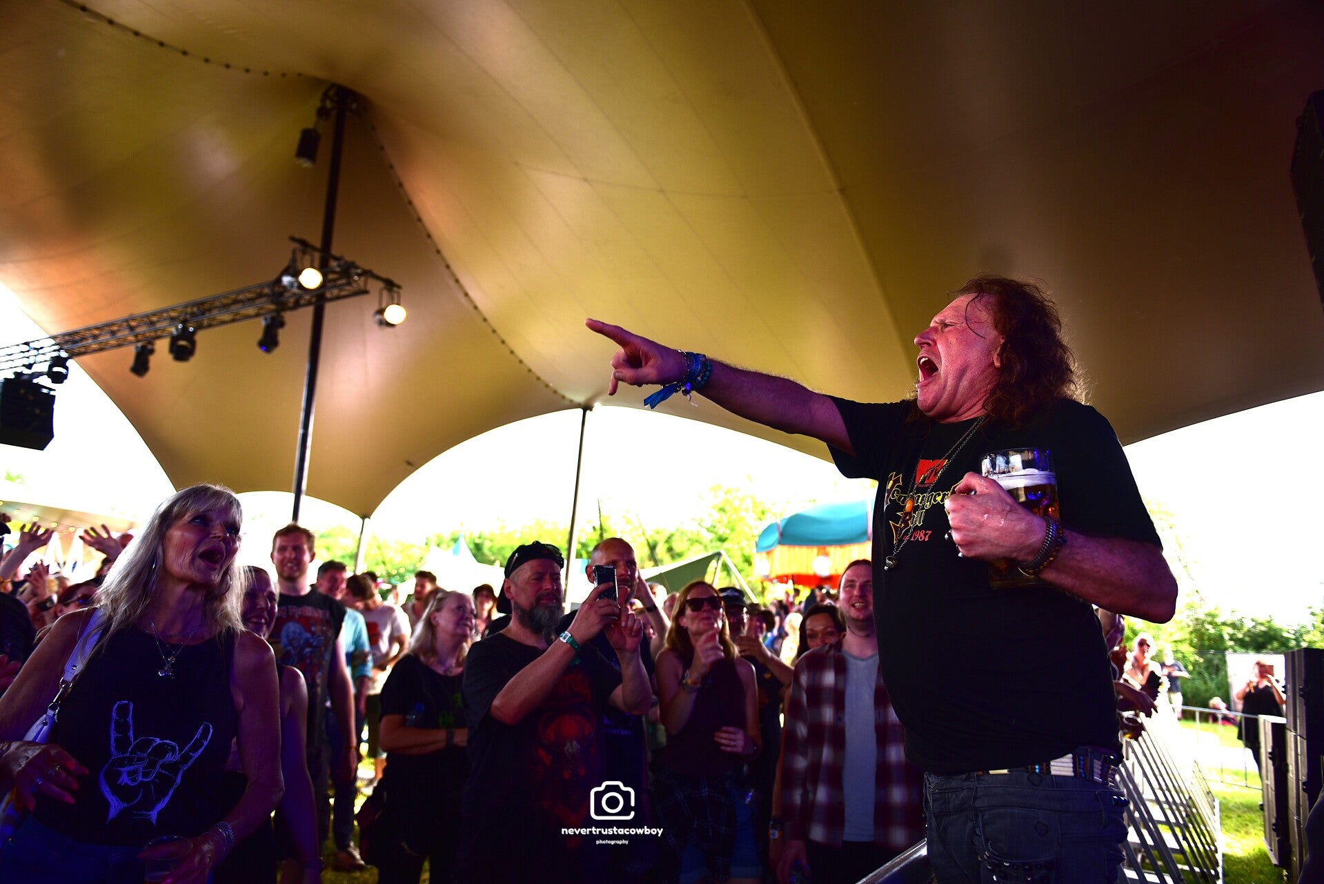 edg_1612-standard-u6v06e.jpg
