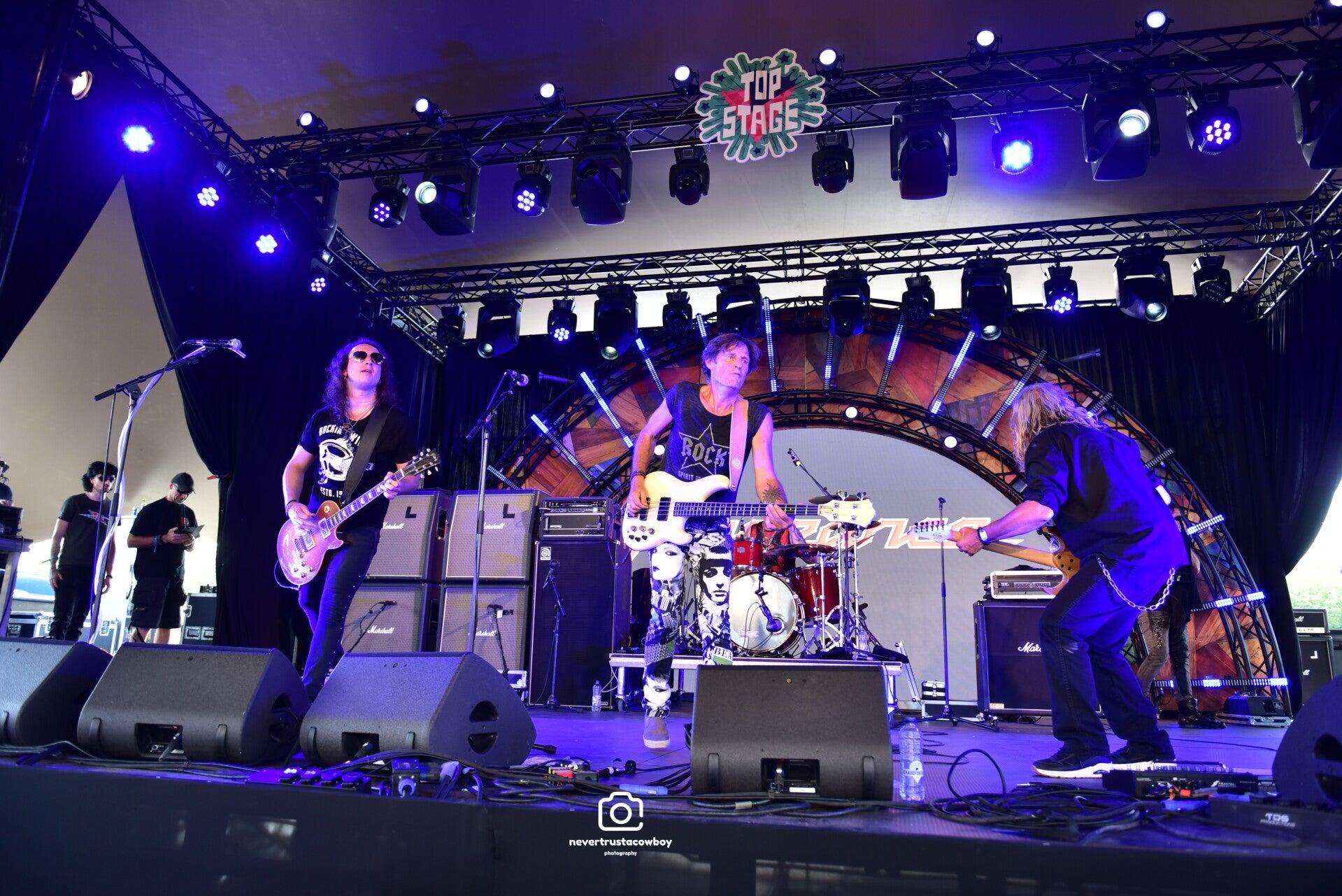 edg_1620-standard-083epf.jpg