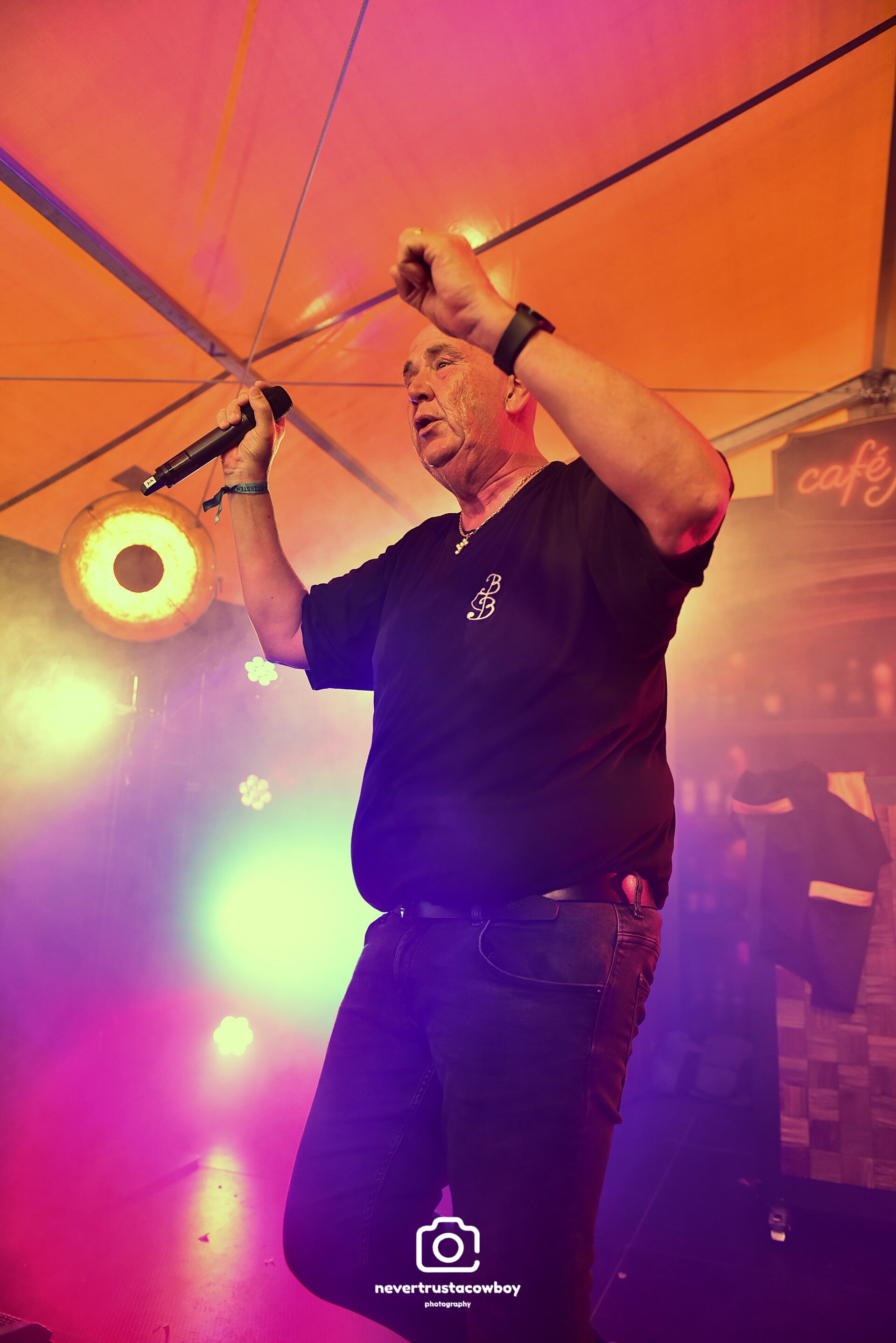 edg_2185-standard-qjg6b1.jpg