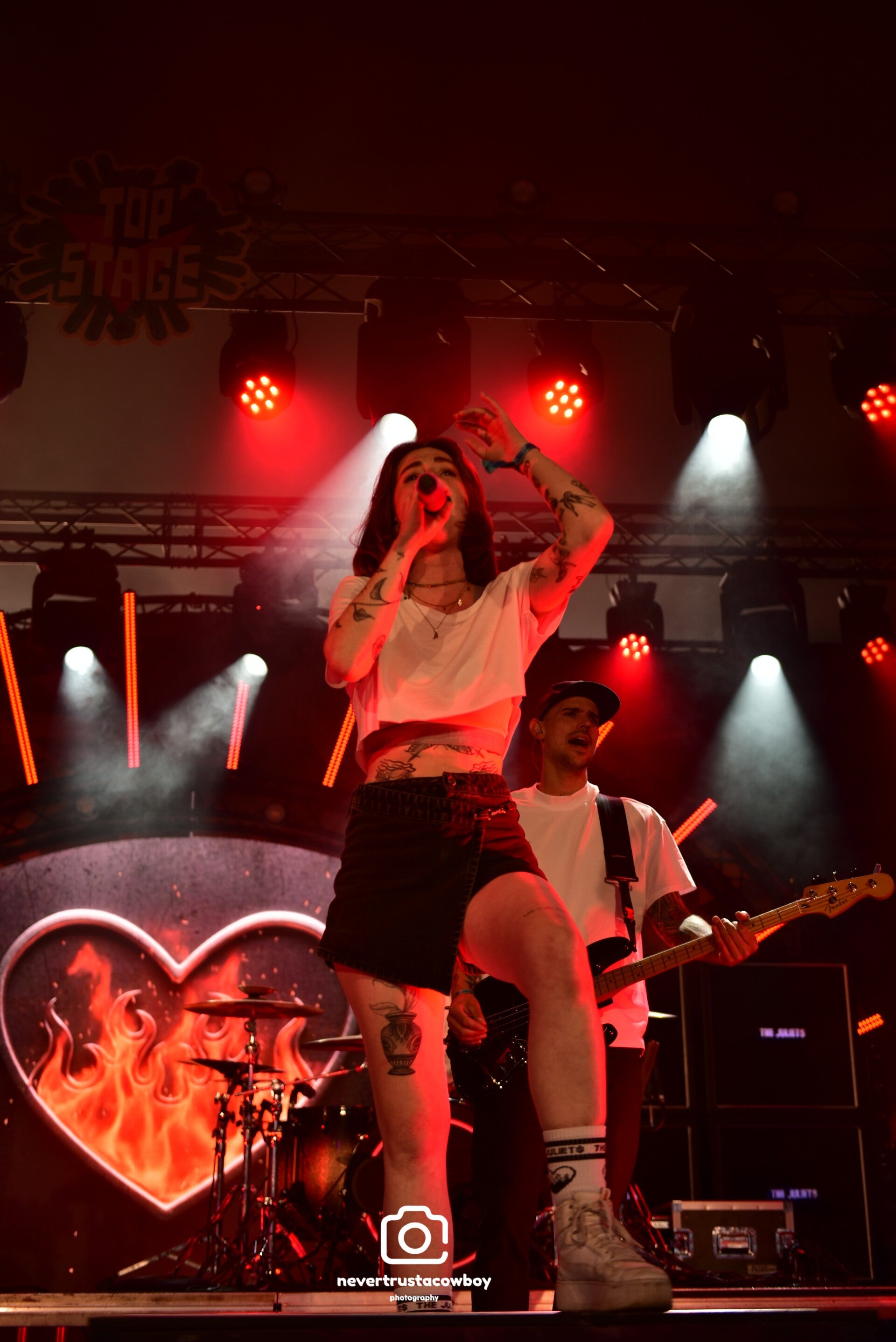 edg_2339-standard-zw9q9a.jpg