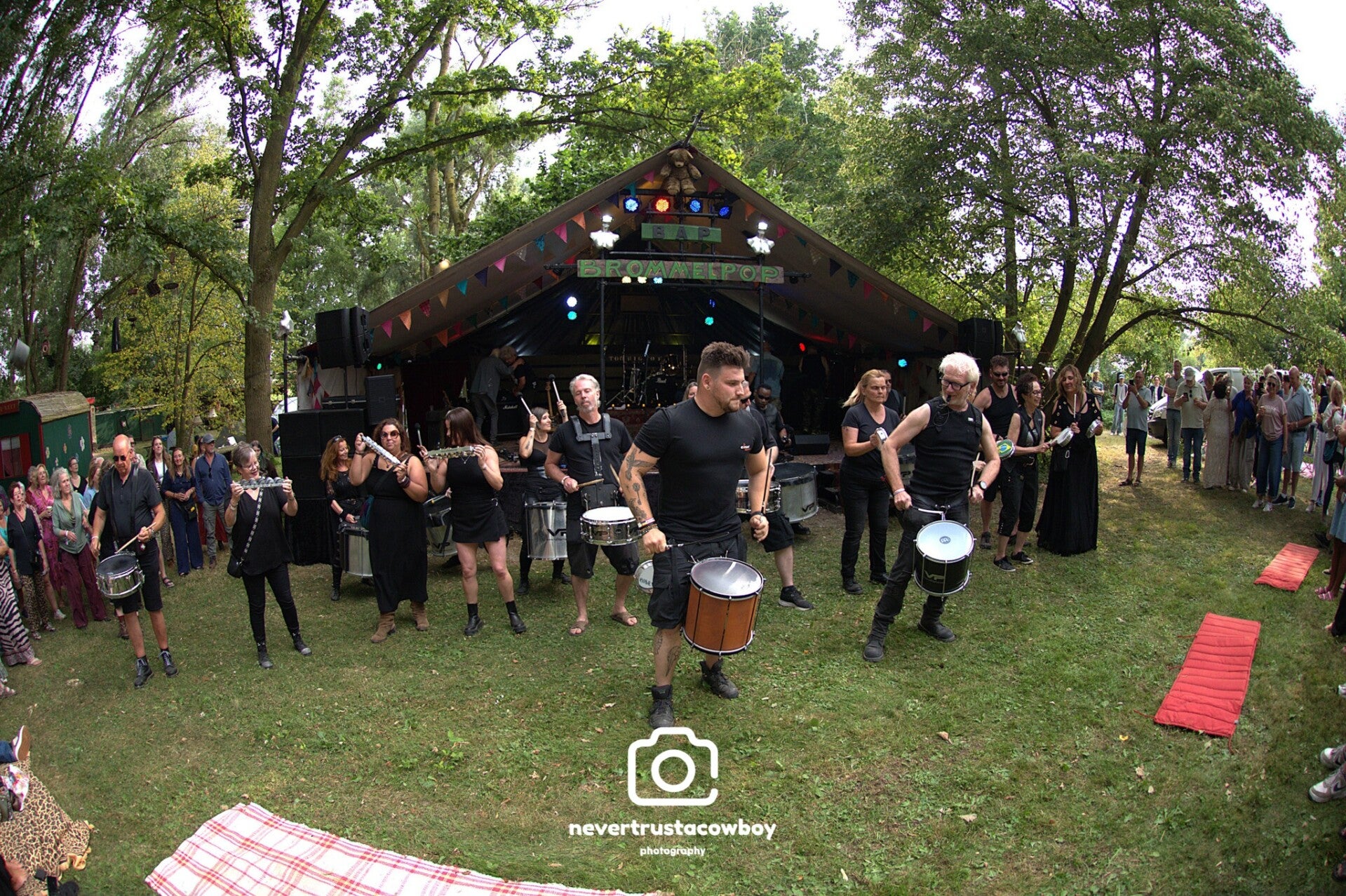 edg_2639-standard-zlxawe.jpg