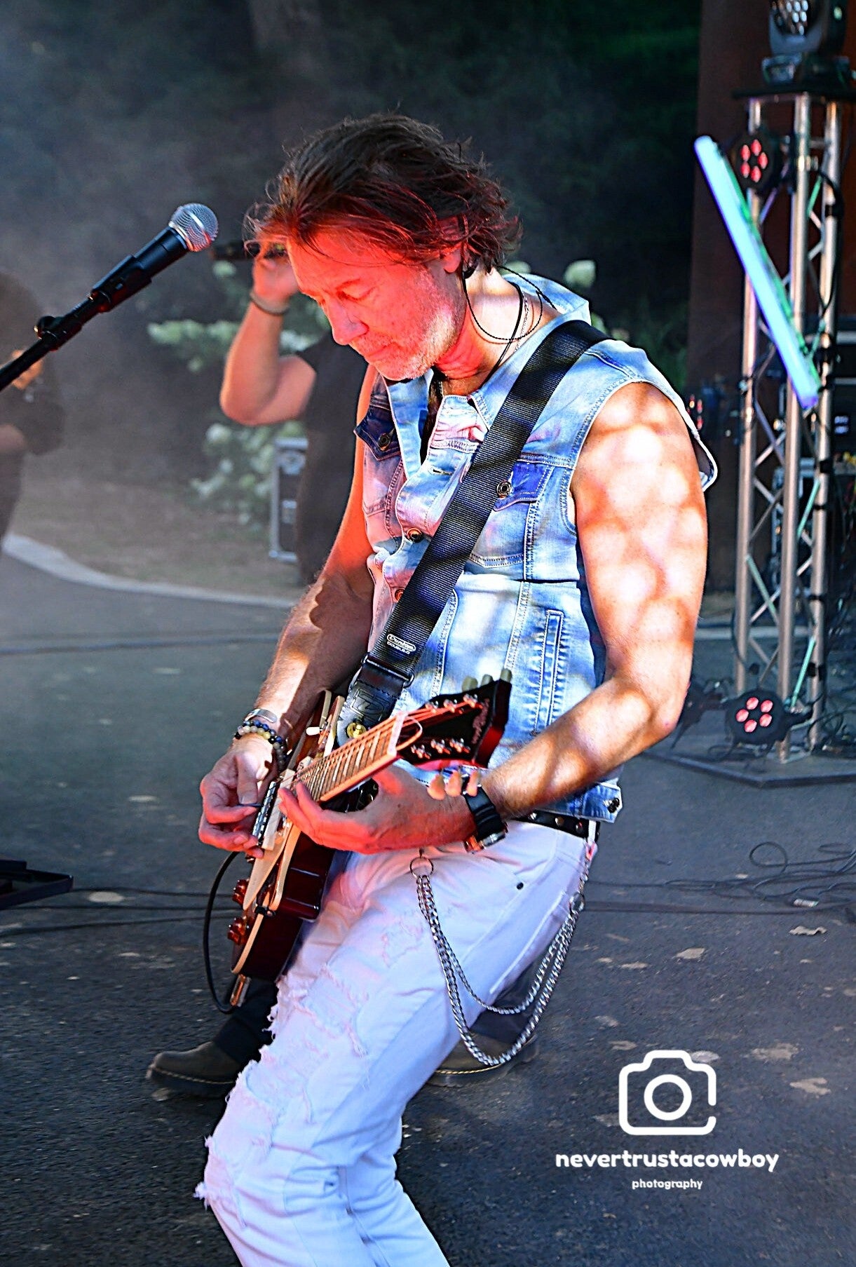 edg_5915-standard.jpg