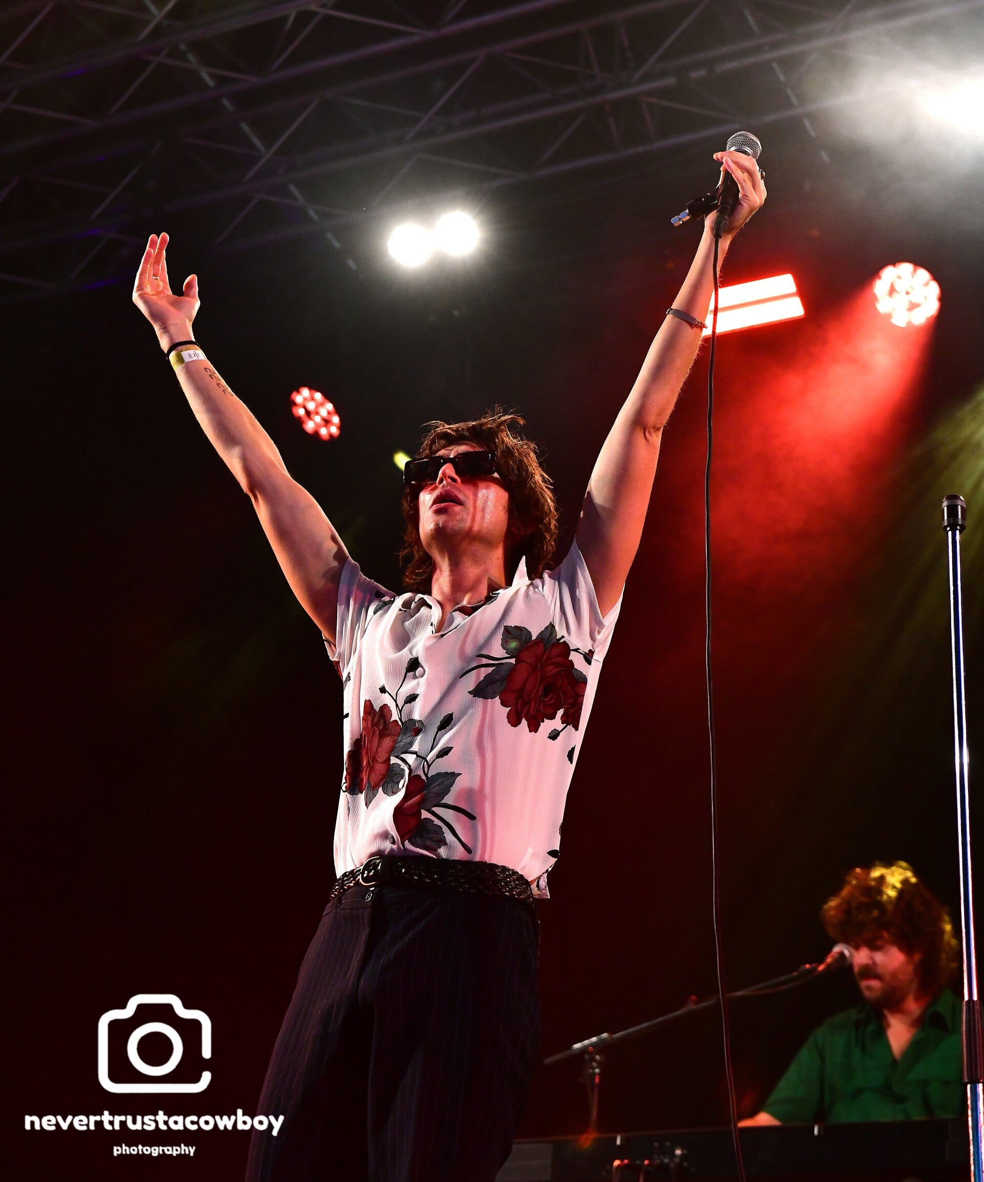 edg_7303-standard-zo7ttj.jpg