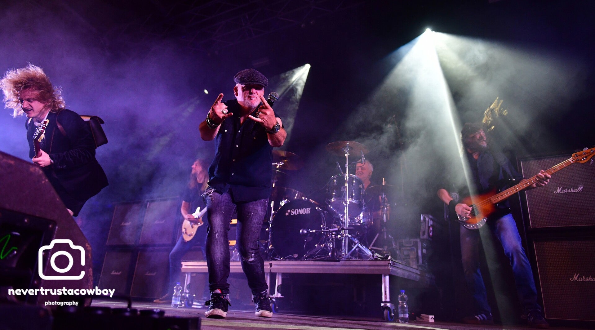 edg_7393-standard-qzzhs2.jpg