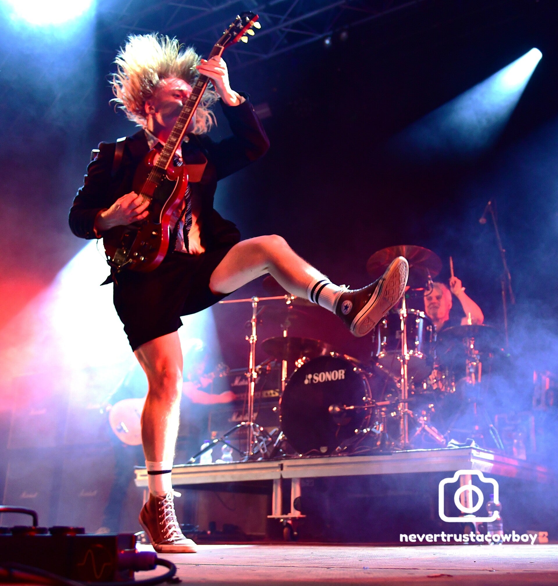 edg_7458-standard-evus6b.jpg