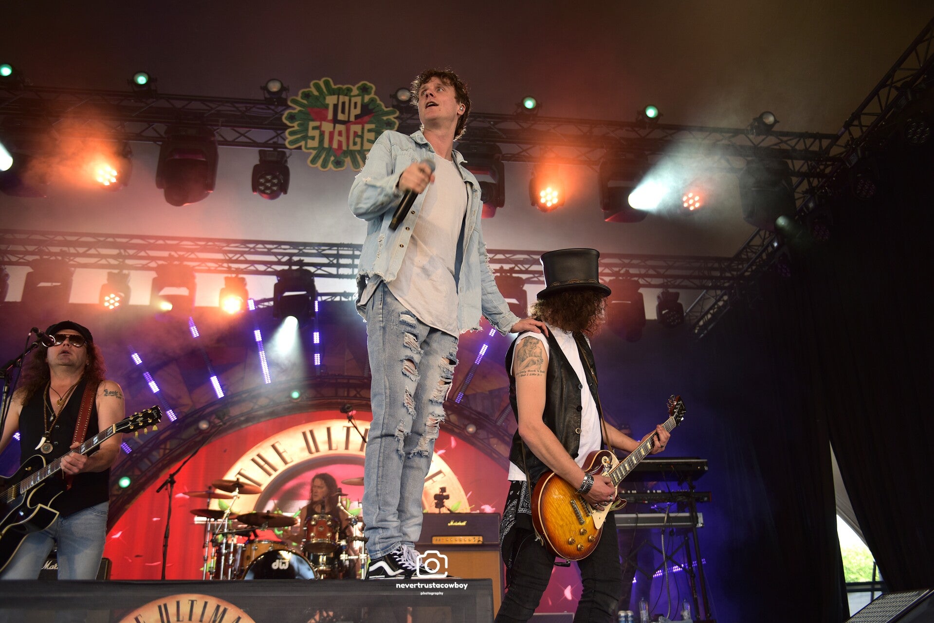 edg_7766-standard-ilf8ts.jpg
