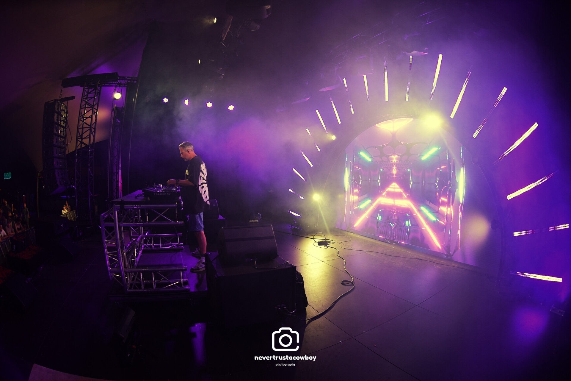 edg_8109-standard.jpg