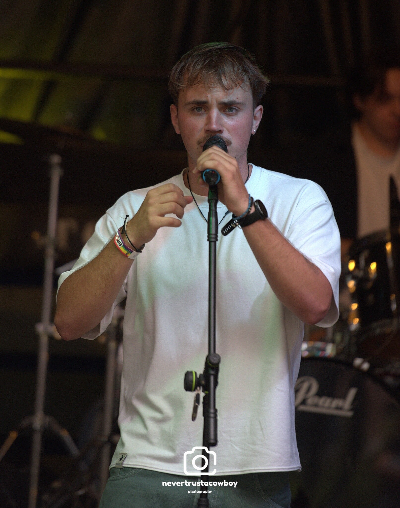 edg_8389-standard-qnkcqv.jpg