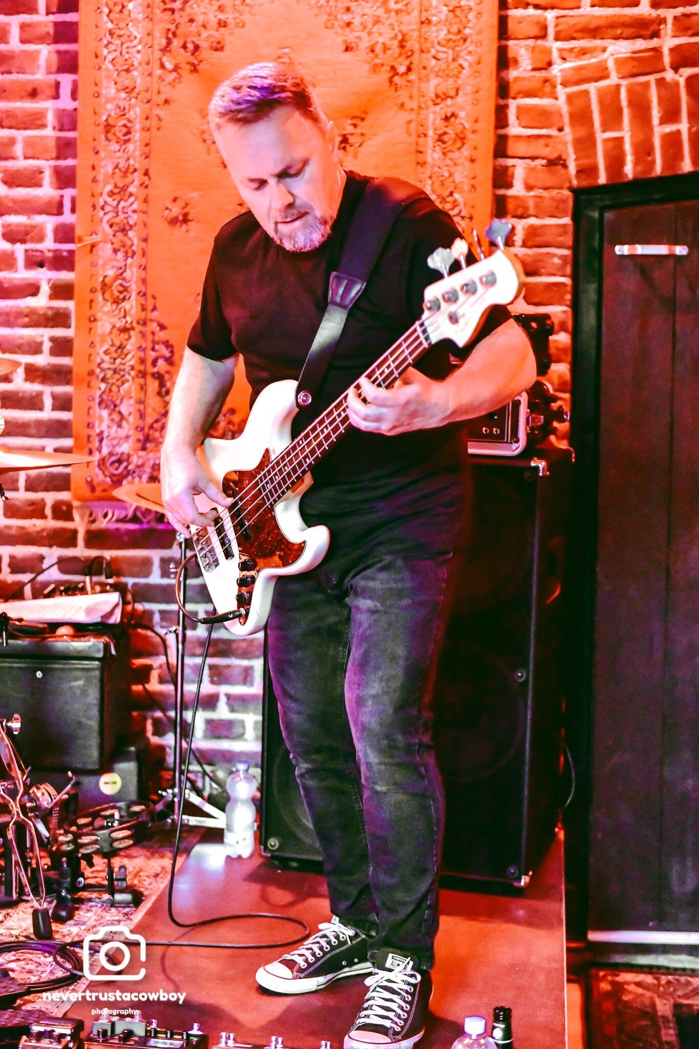 edg_8739-2-standard.jpg