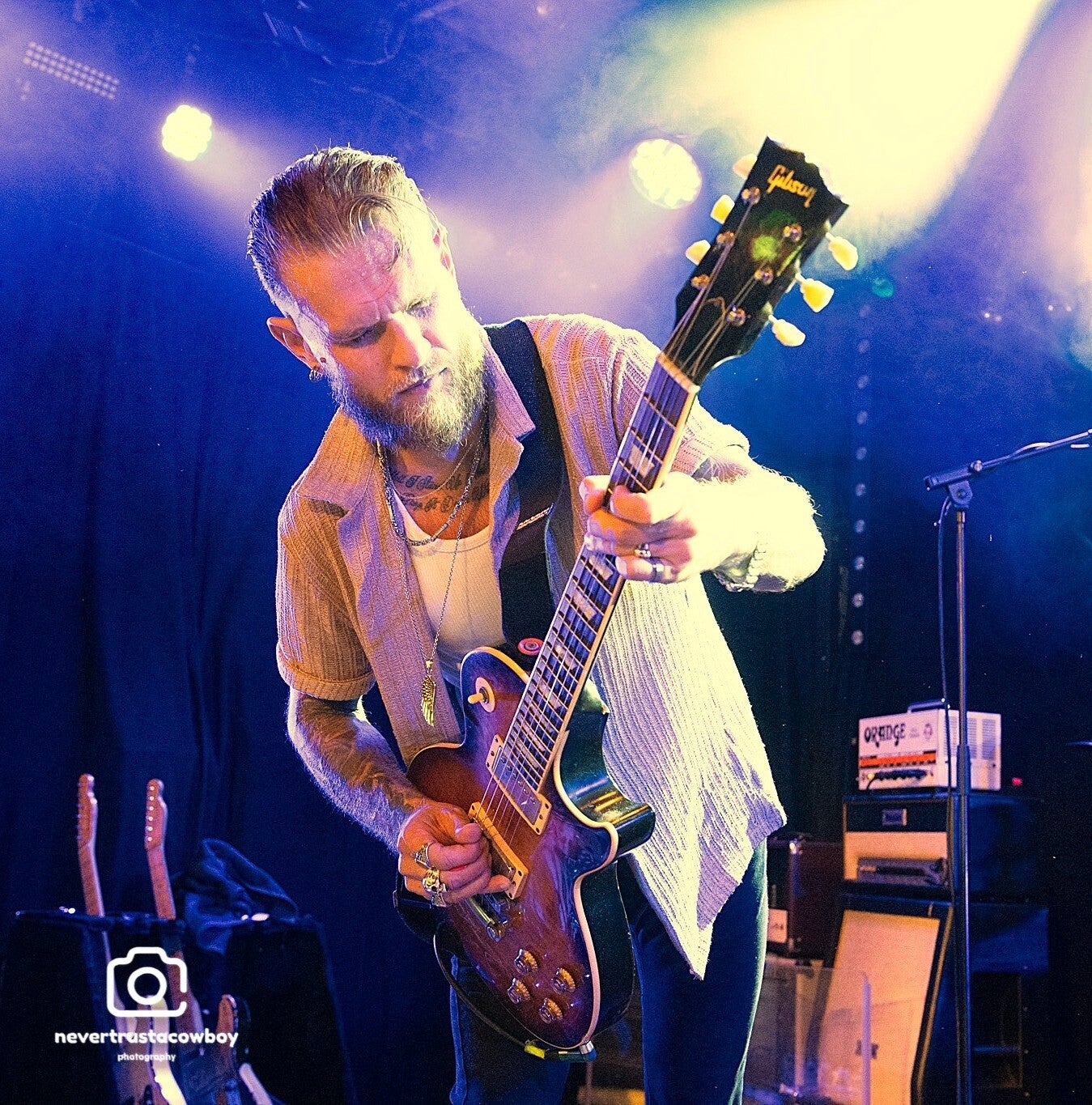 edg_8882-2-standard.jpg