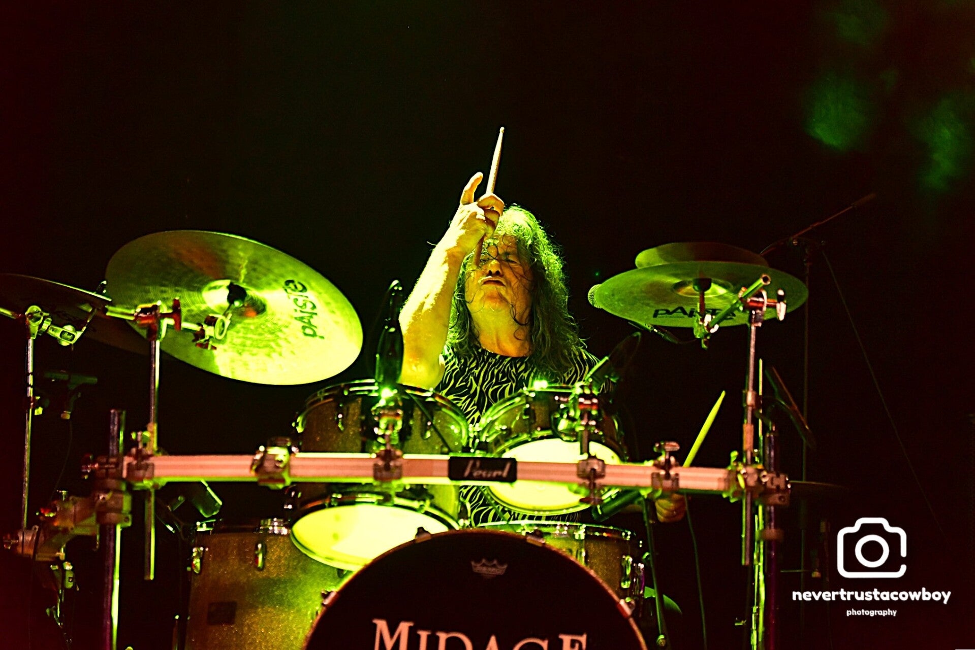 edg_9318-standard.jpg