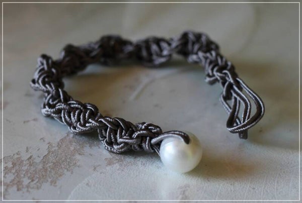 Anthracite Torsades