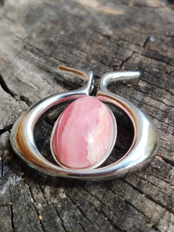 Anhänger mit Rhodochrosit.