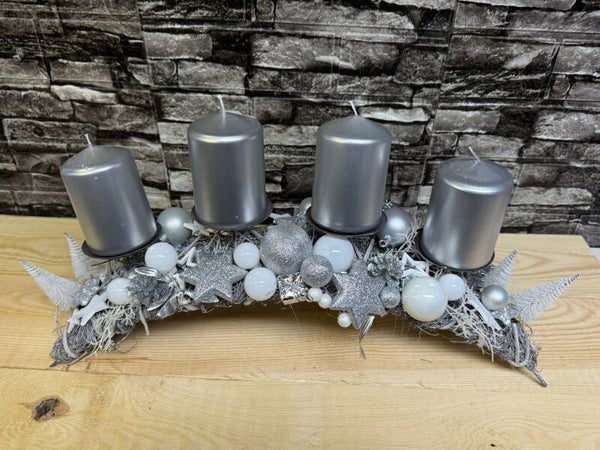 Adventsgesteck Silber, ca 50 cm