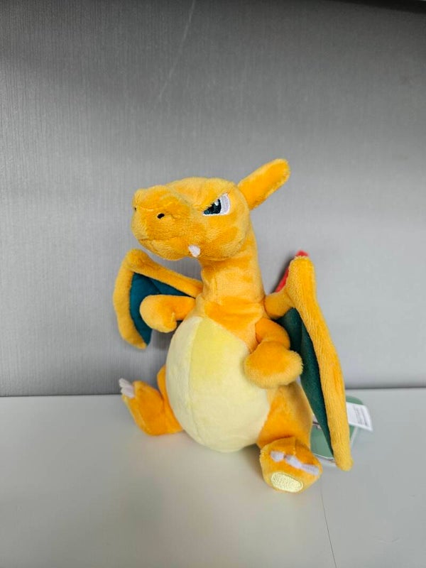 Pokemoncenter knuffel 151