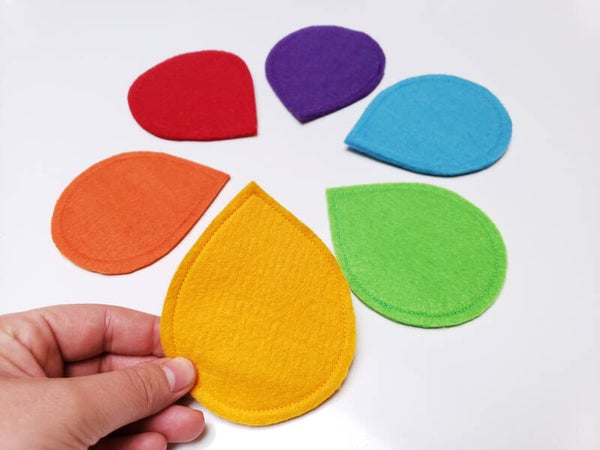 regenboog druppelvormige vilt, tafelopstelling, set van 6 stuks.  (beige/grijs of regenboogkleuren)