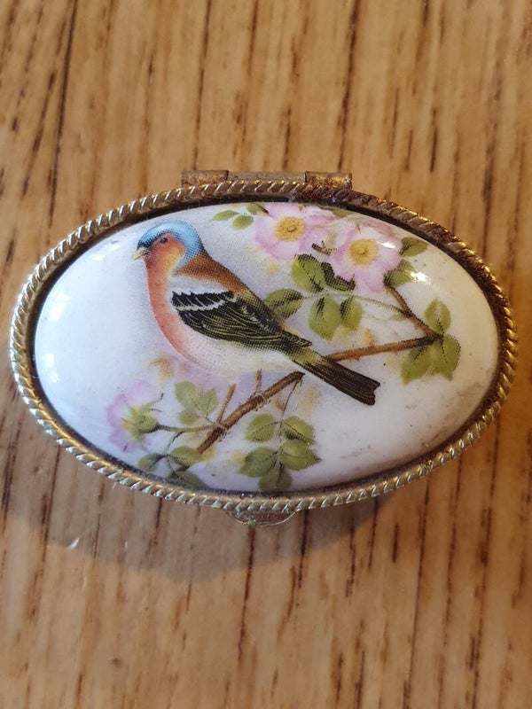 Bijoutiedoosje / pillendoosje / snuisterijendoosje