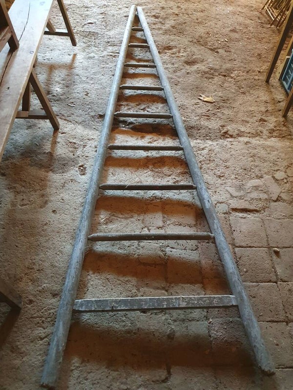 Antieke houten fruitladder