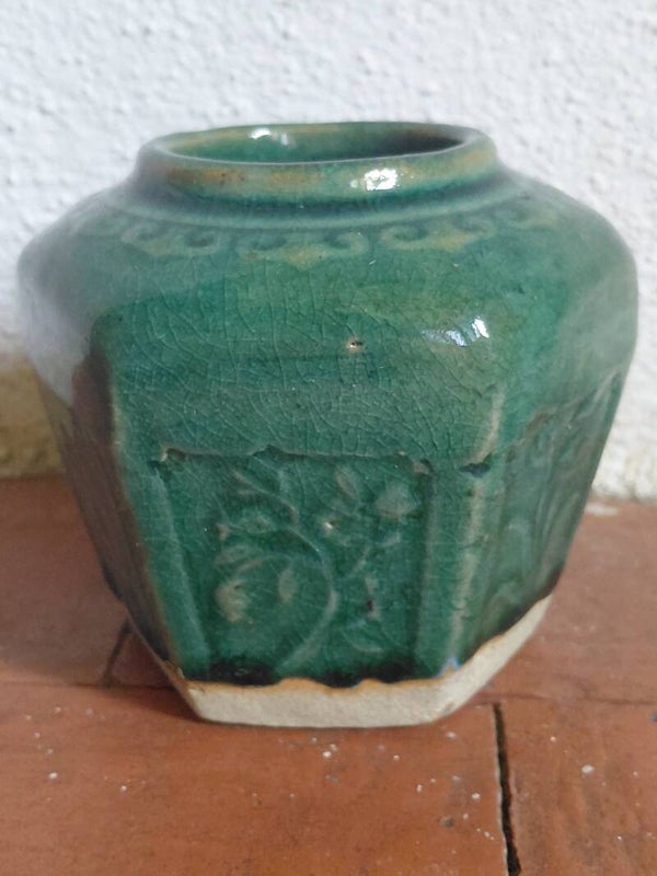 Oude gemberpot