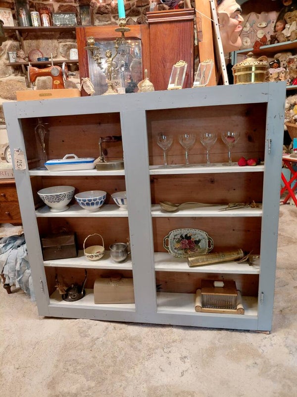 Vitrine kast grijs