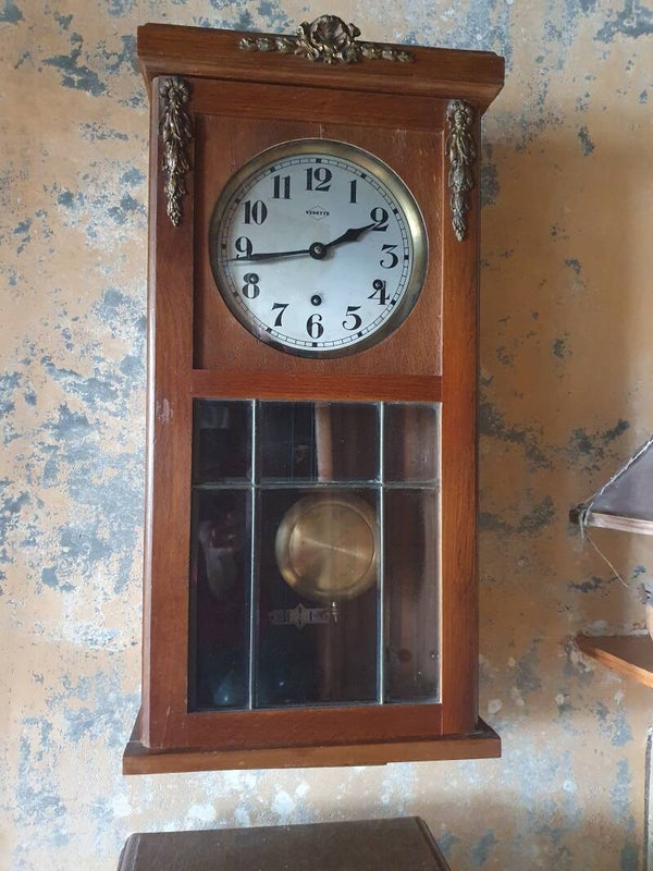 Klok regulateur