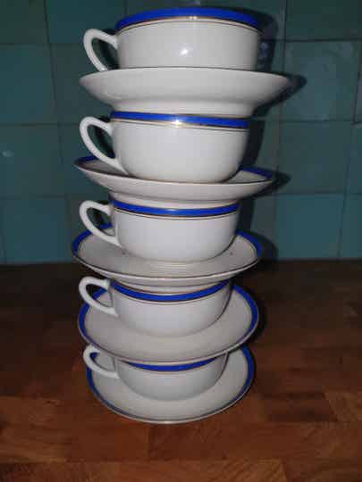 Kop en schotel blauwe rand