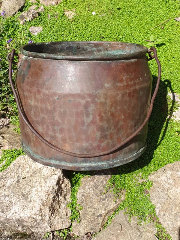Antieke koperen pot - Pot en cuivre ancien